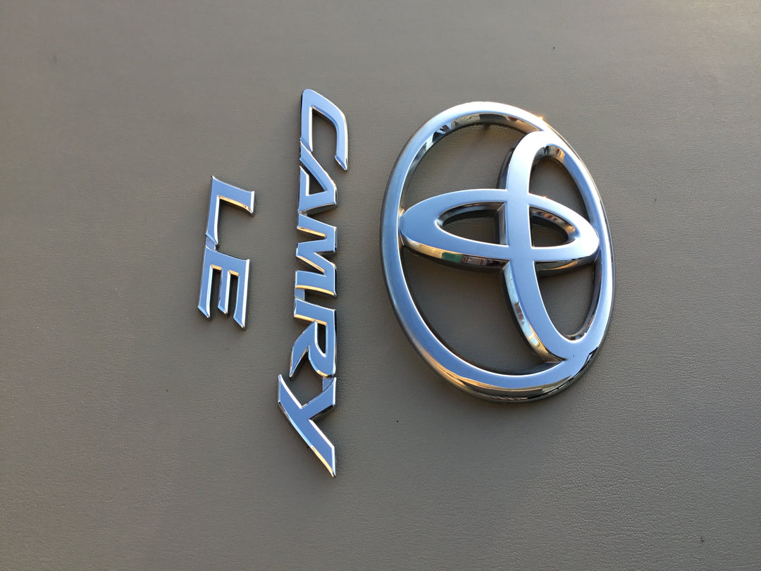 2007-2011 Toyota Camry LE Trunk Emblem Set