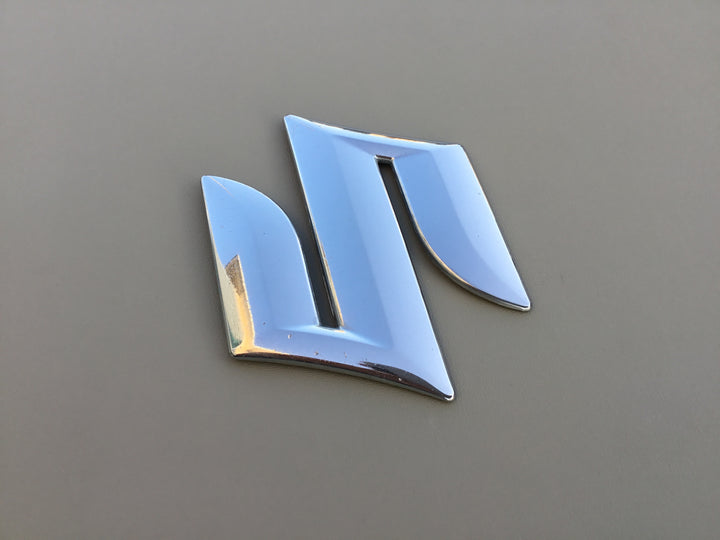 2010-2013 Suzuki Kizashi Grille Emblem