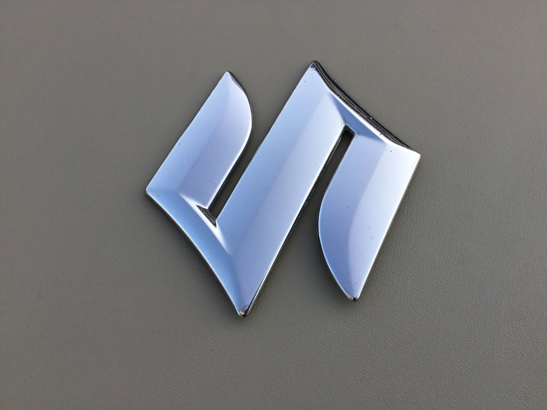 2010-2013 Suzuki Kizashi Grille Emblem