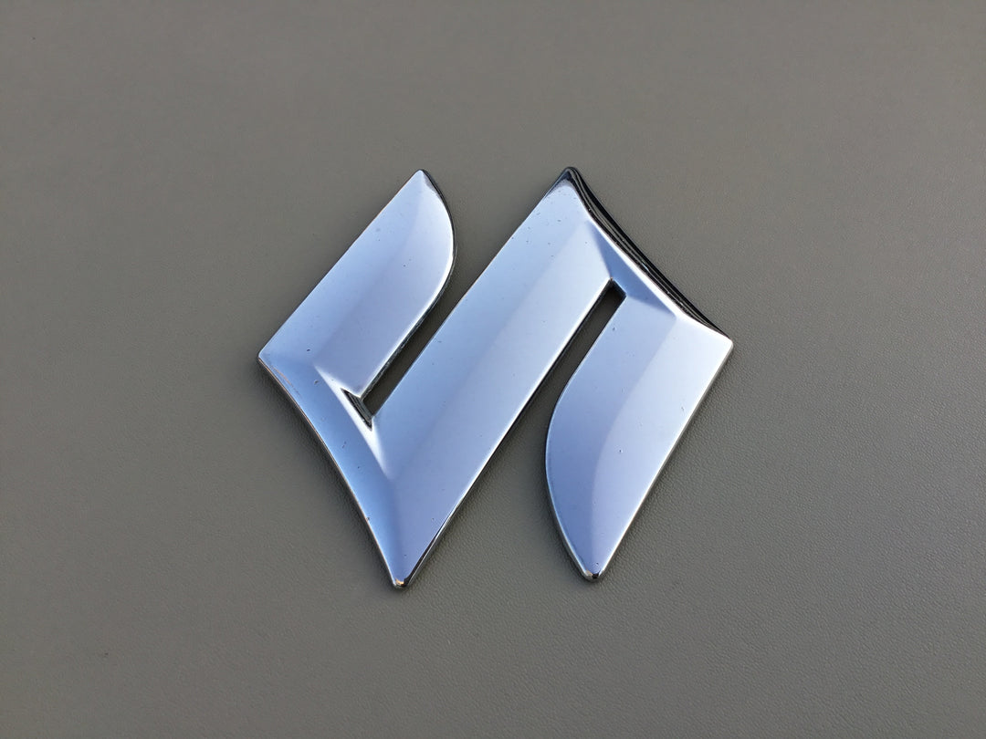 2010-2013 Suzuki Kizashi Grille Emblem