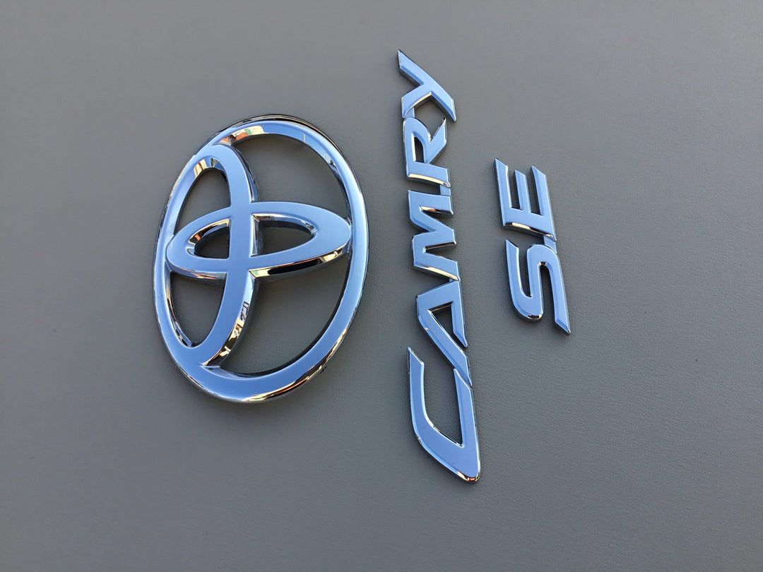 2012-2017 Toyota Camry SE Trunk Emblem Set