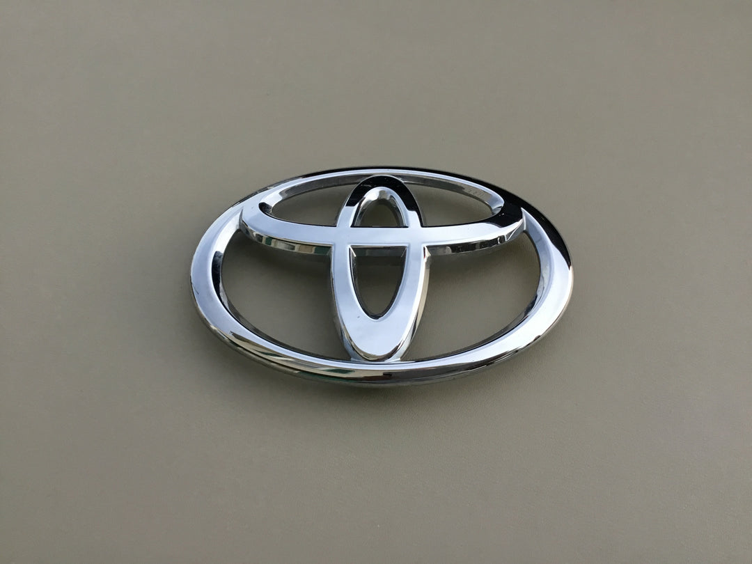 2009-2012 Toyota RAV4 Grille Emblem
