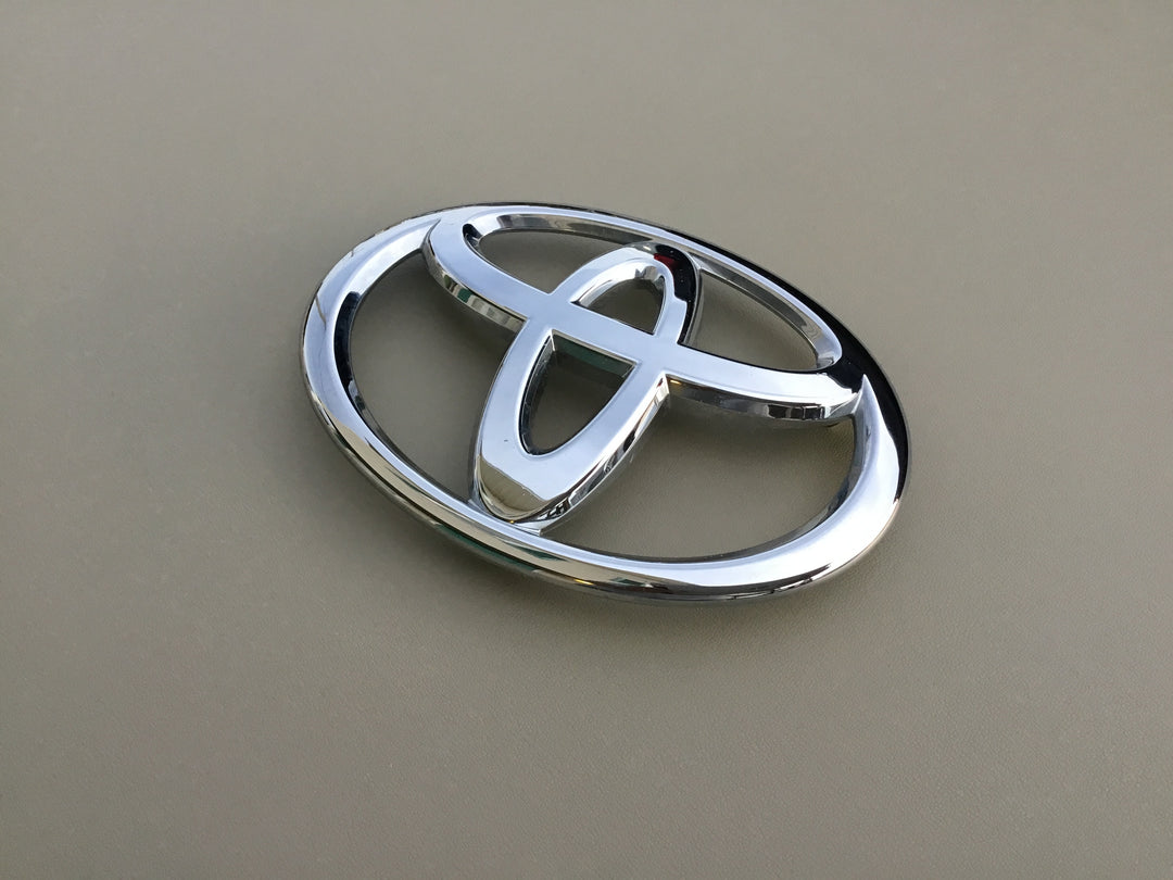 2009-2012 Toyota RAV4 Grille Emblem