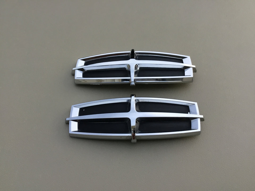 2010-2012 Lincoln MKZ Fender Emblem Set