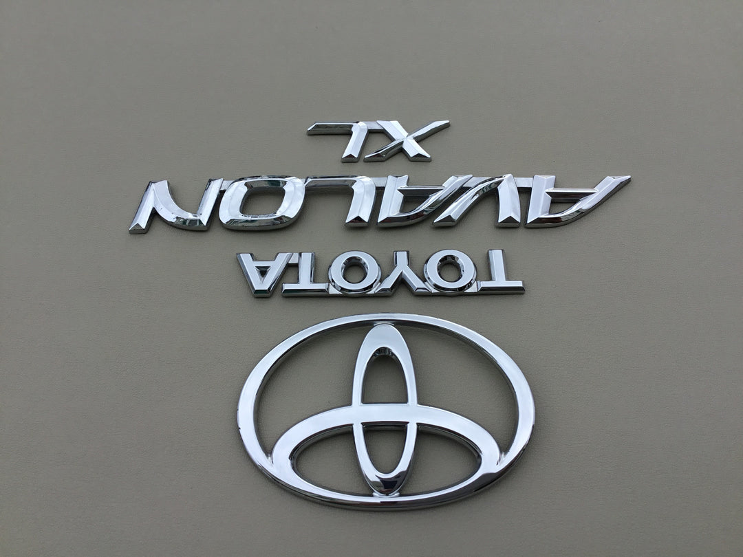 2001-2004 Toyota Avalon XL Trunk Emblem Set