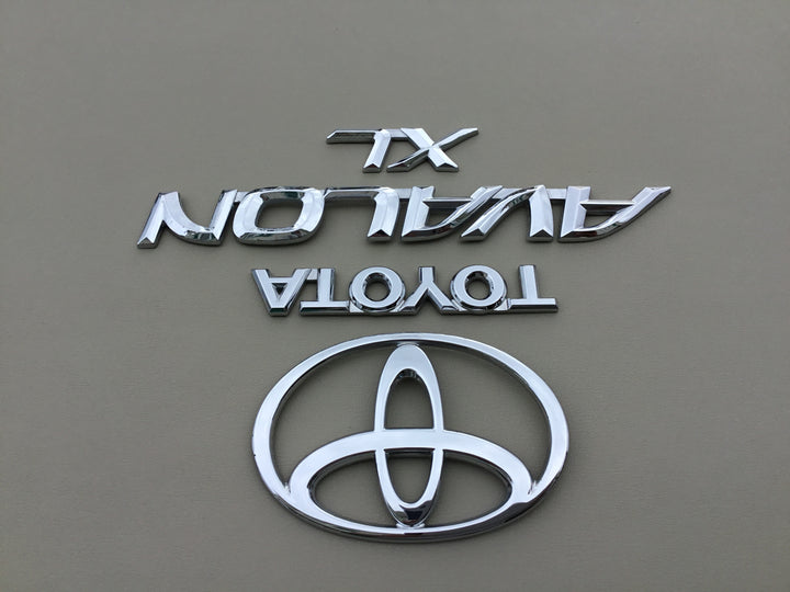 2001-2004 Toyota Avalon XL Trunk Emblem Set