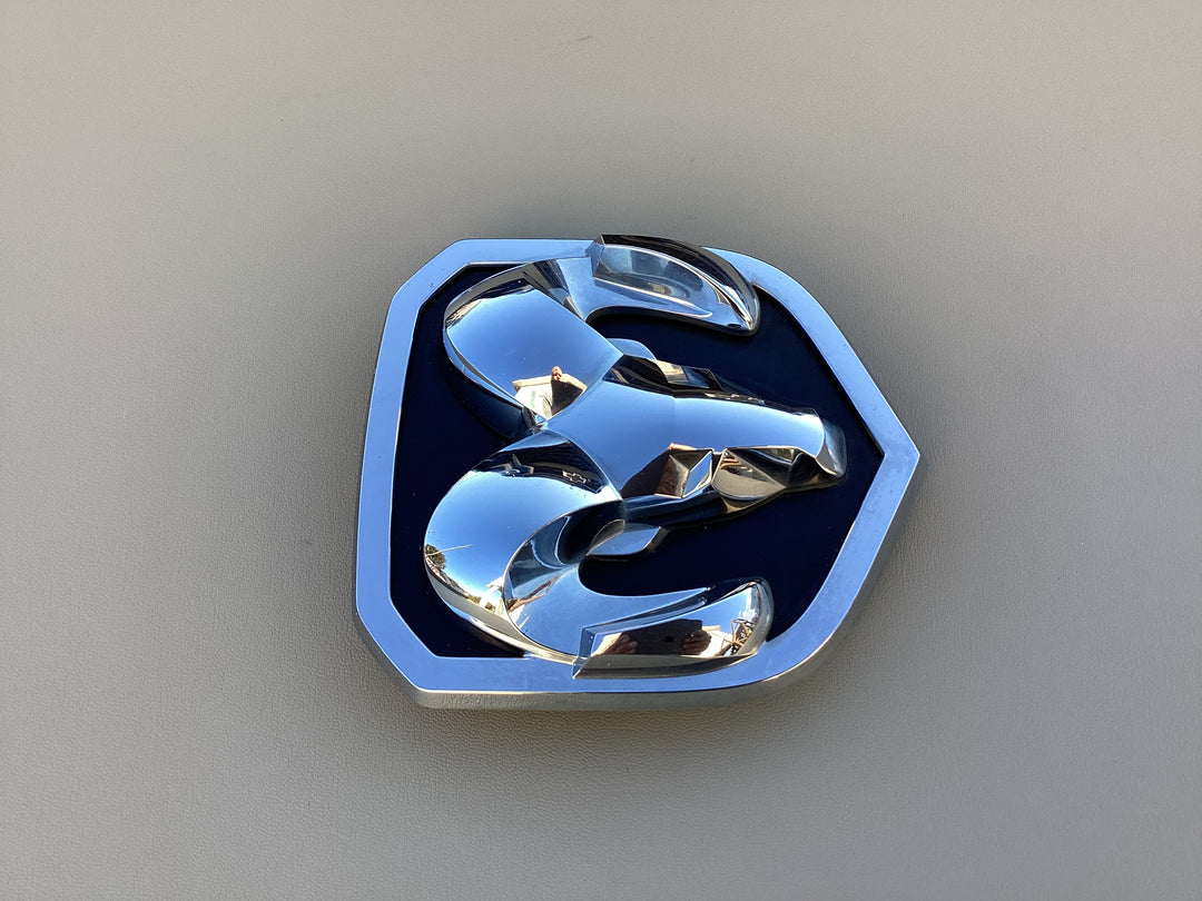 2013-2018 Dodge Ram 1500 2500 Grille Emblem