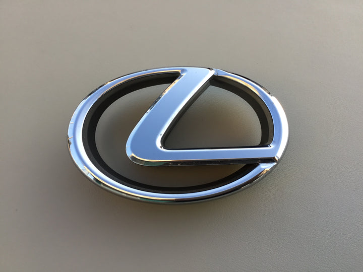 2006-2008 Lexus RX400H Grille Emblem