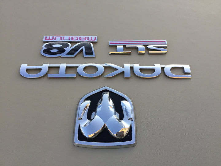 2005-2011 Dodge Dakota SLT V8 Magnum Tailgate Emblem Set