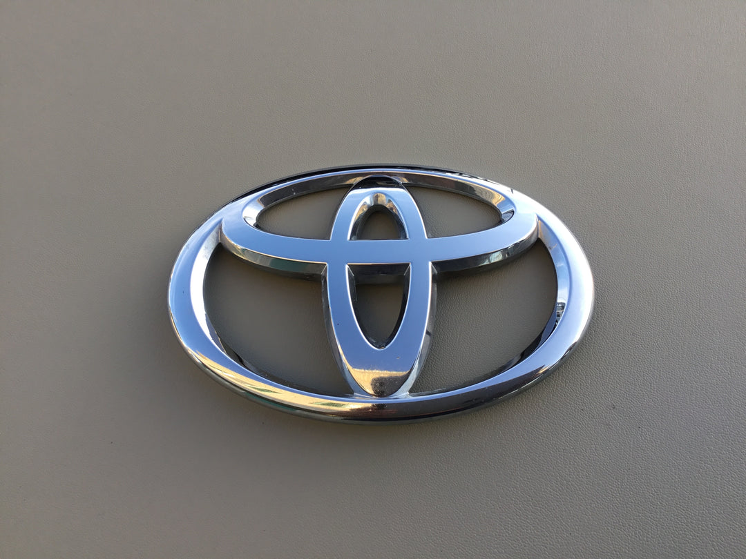 2011-2017 Toyota Sienna Front Hood Emblem