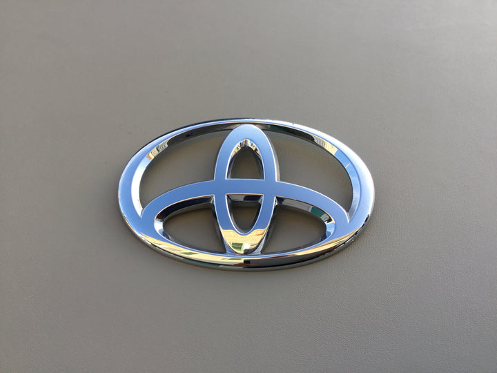 2011-2017 Toyota Sienna Front Hood Emblem