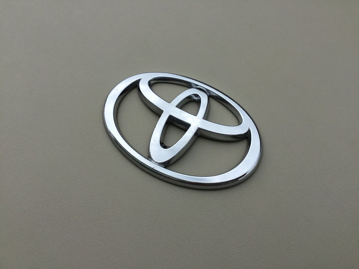 2001-2003 Toyota Prius Hood Emblem