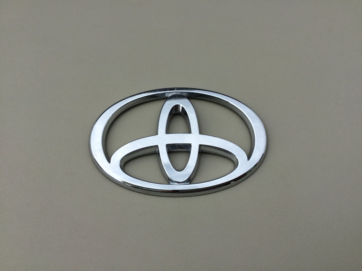 2001-2003 Toyota Prius Hood Emblem