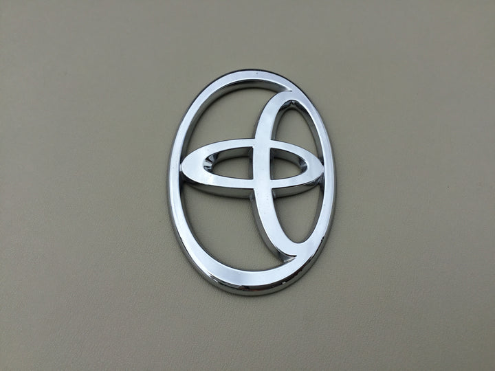 2001-2003 Toyota Prius Hood Emblem