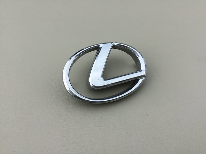 1990-1994 Lexus LS 400 Grille Emblem