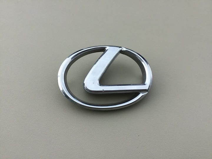 1990-1994 Lexus LS 400 Grille Emblem