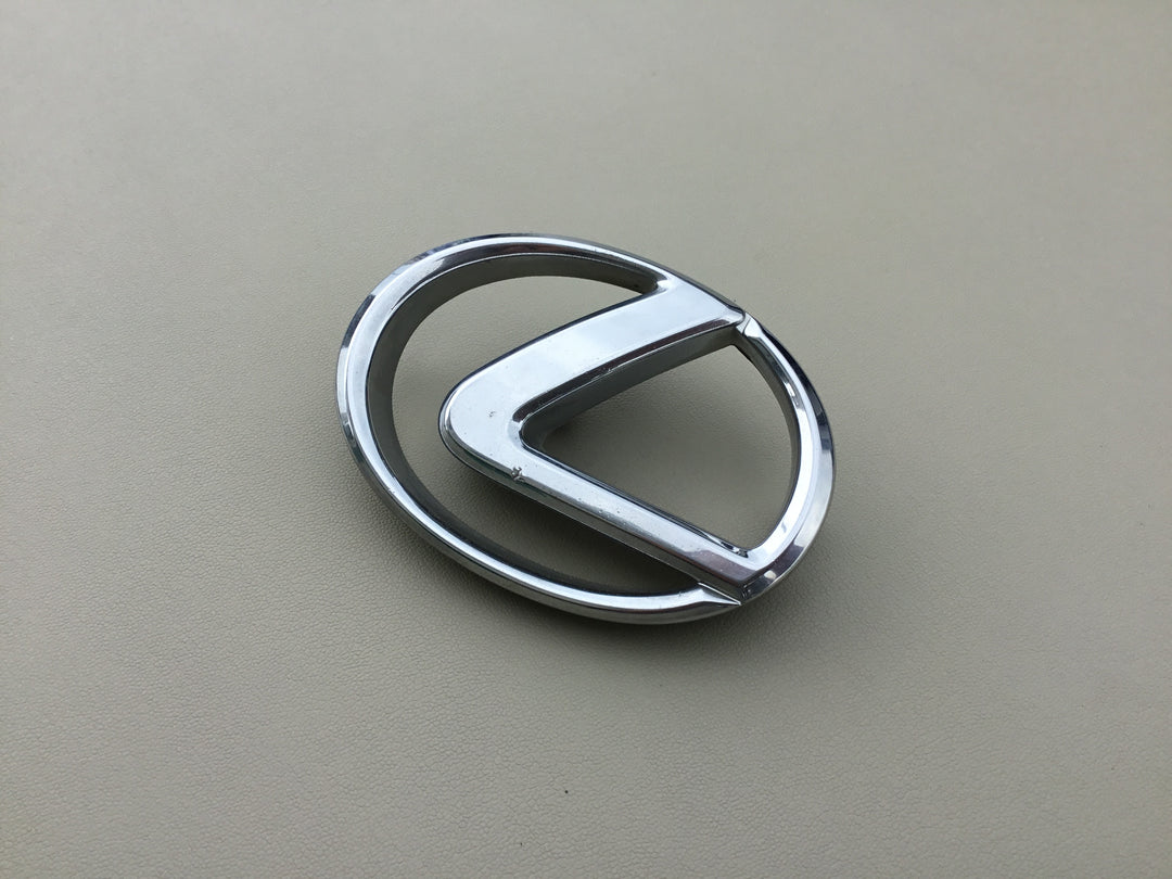 1990-1994 Lexus LS 400 Grille Emblem