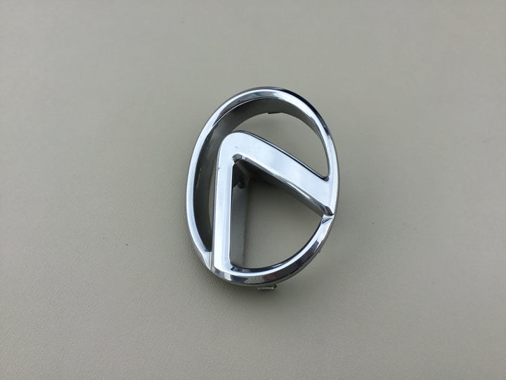 1990-1994 Lexus LS 400 Grille Emblem