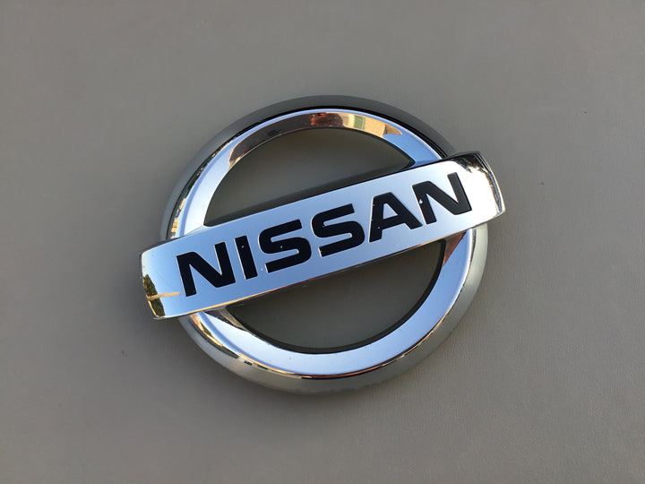 2013-2017 Nissan Pathfinder Grille Emblem