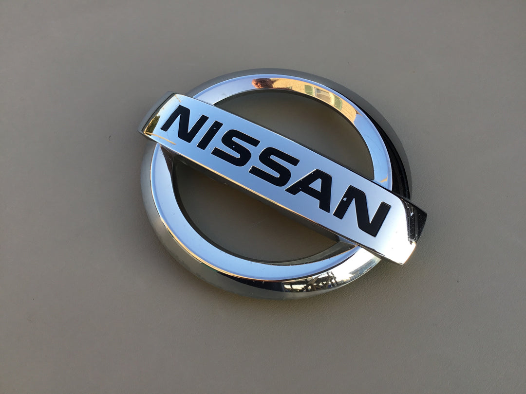 2013-2017 Nissan Pathfinder Grille Emblem