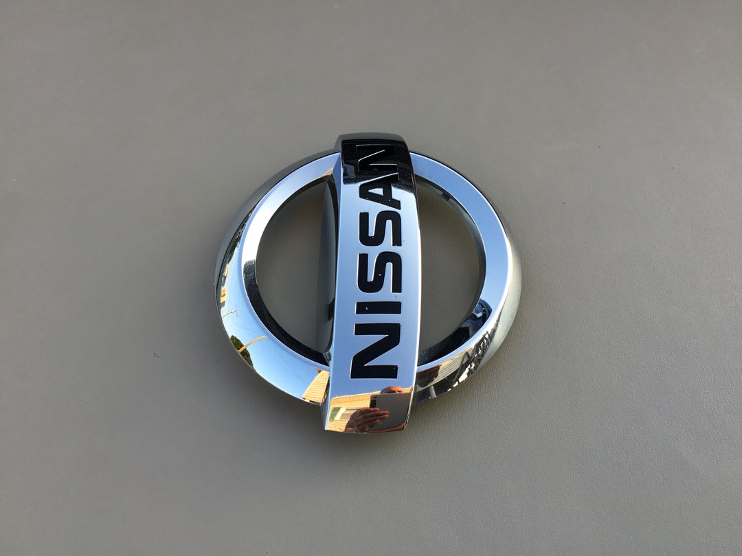 2013-2017 Nissan Pathfinder Grille Emblem