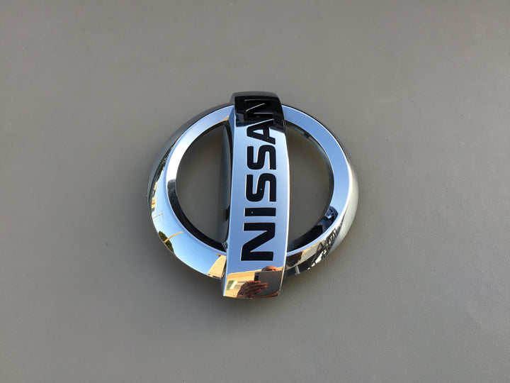 2013-2017 Nissan Pathfinder Grille Emblem