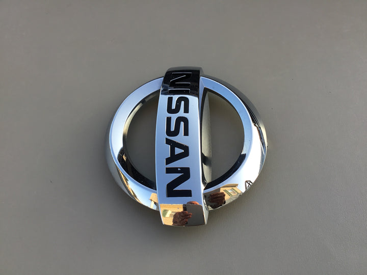 2013-2017 Nissan Pathfinder Grille Emblem