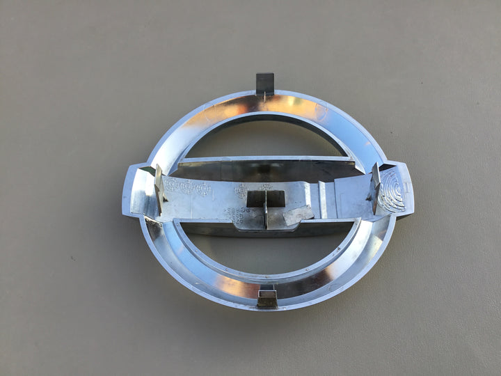 2013-2017 Nissan Pathfinder Grille Emblem