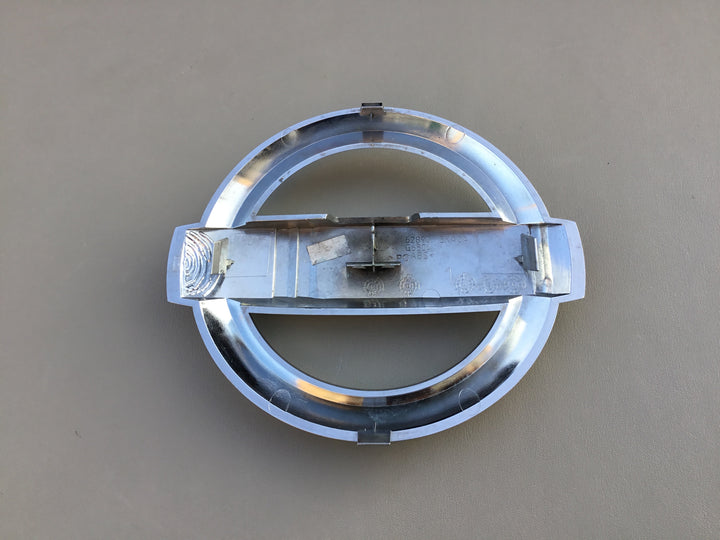 2013-2017 Nissan Pathfinder Grille Emblem