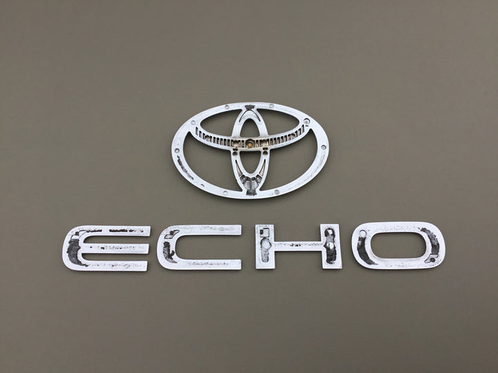 2000-2002 Toyota Echo Trunk Emblem Set