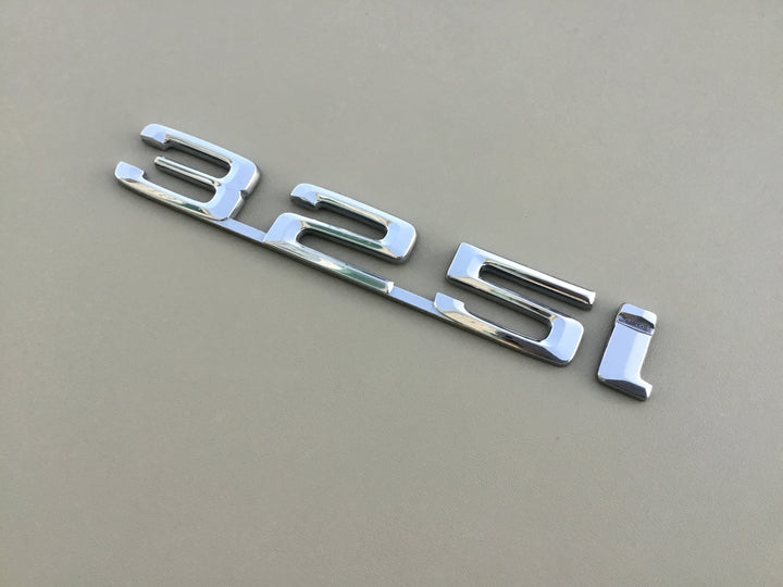 1984-1992 BMW 325i Trunk Emblem