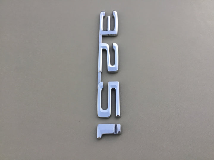 1984-1992 BMW 325i Trunk Emblem