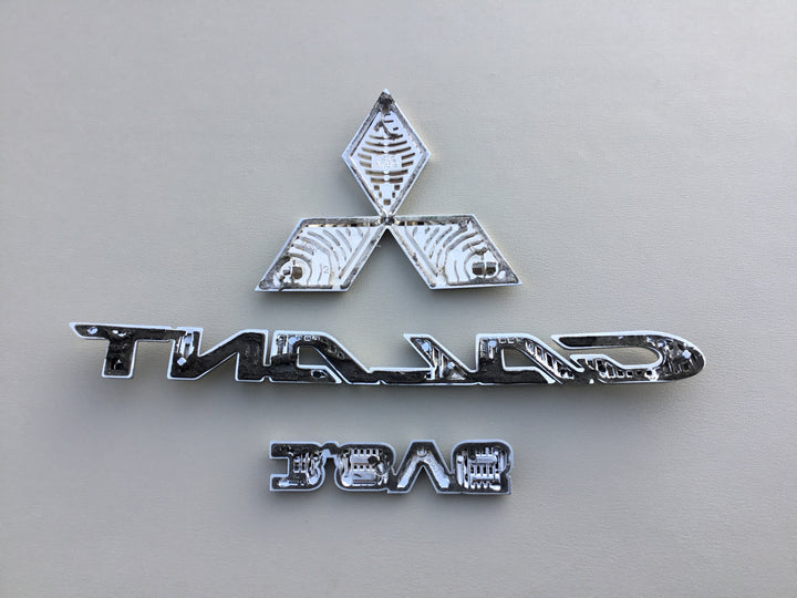 2004-2006 Mitsubishi Galant 3.8 V6 Trunk Emblem Set