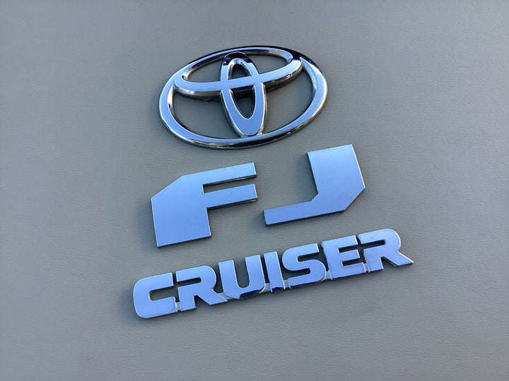 2007-2014 Toyota FJ Cruiser Tailgate Emblem Set