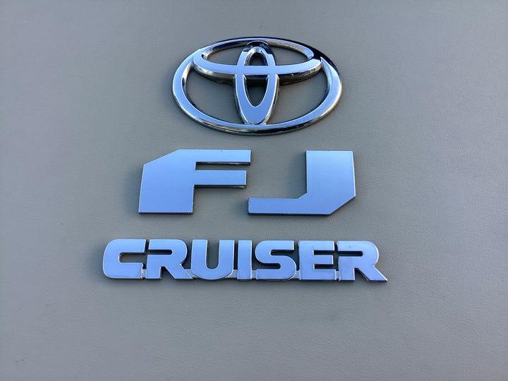 2007-2014 Toyota FJ Cruiser Tailgate Emblem Set