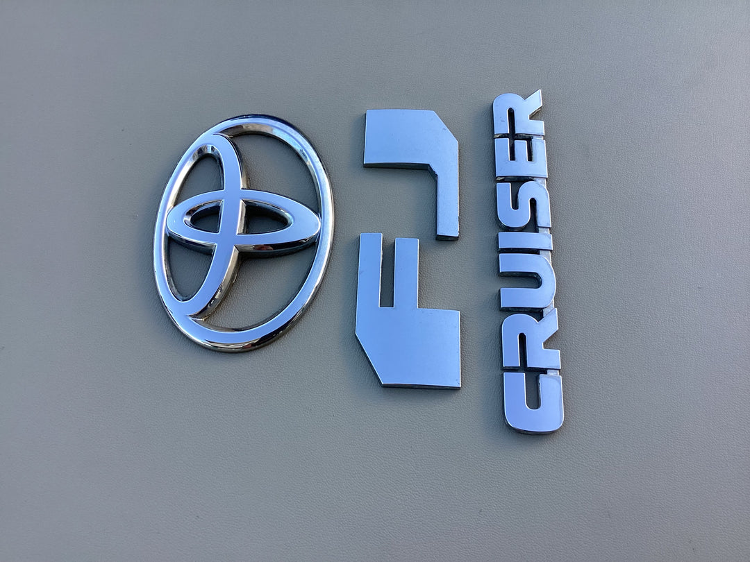 2007-2014 Toyota FJ Cruiser Tailgate Emblem Set