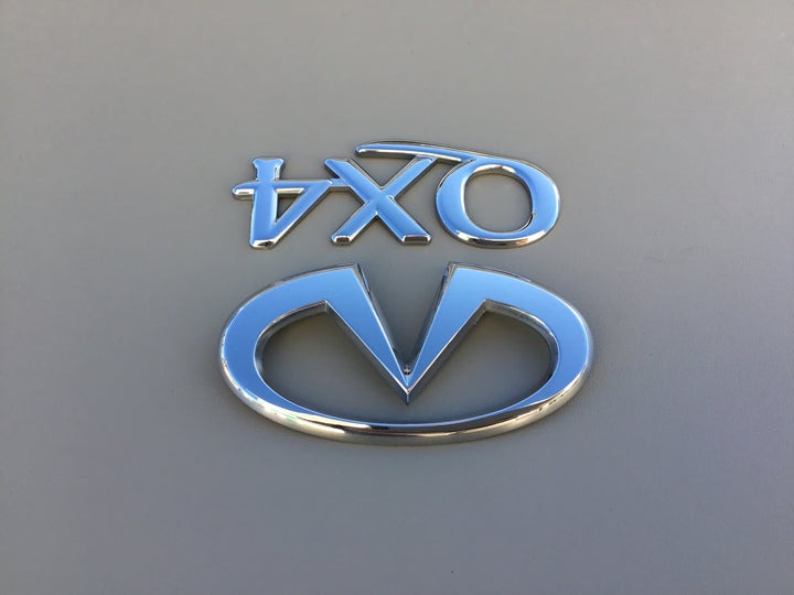 2001-2003 Infiniti QX4 Tailgate Emblem Set