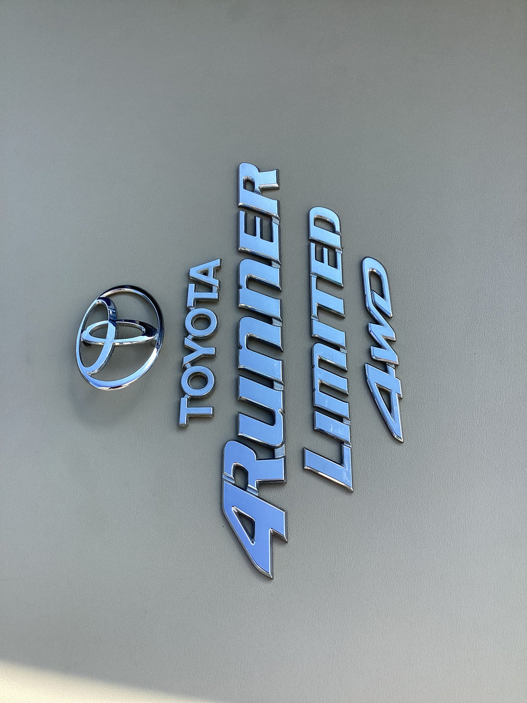 1996-2002 Toyota 4Runner Limited 4WD Tailgate Emblem Set