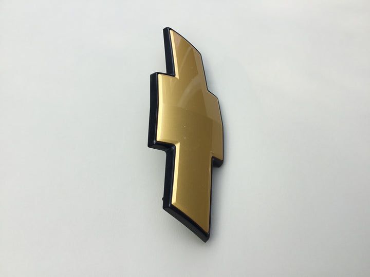 2007-2014 Chevrolet Tahoe Suburban Grille Emblem