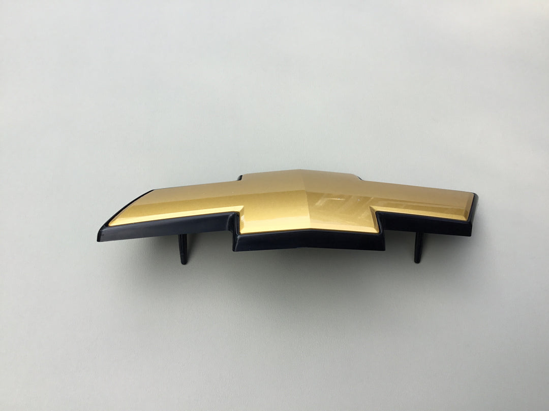 2007-2014 Chevrolet Tahoe Suburban Grille Emblem