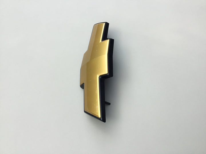 2007-2014 Chevrolet Tahoe Suburban Grille Emblem