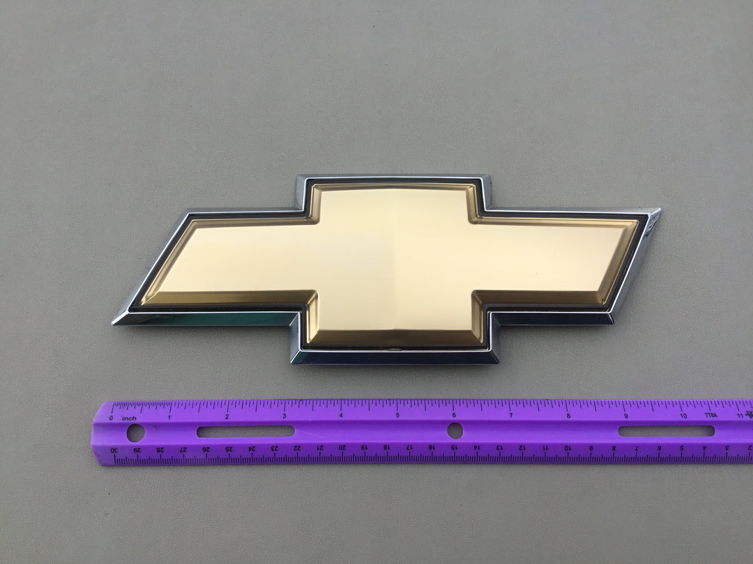 2007-2013 Chevrolet Avalanche Bowtie Tailgate Emblem