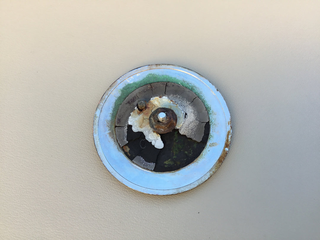 1988-1991 Buick Reatta Front Hood Emblem