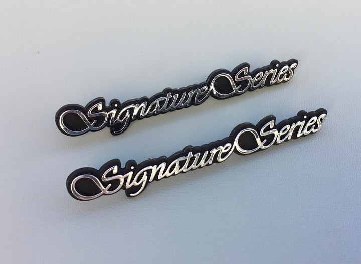 1998-2002 Lincoln Town Car Signature Series Side Emblems