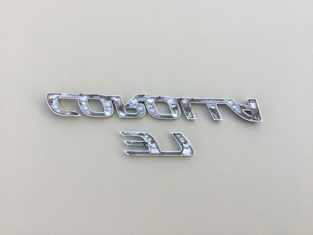 2014-2018 Toyota Corolla LE Trunk Emblem Set