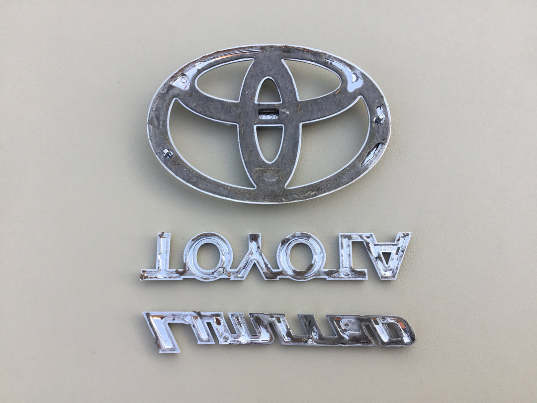 2008-2013 Toyota Highlander Limited Tailgate Emblem Set
