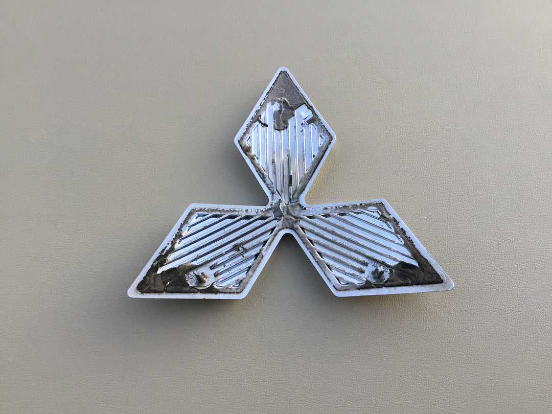 2006-2009 Mitsubishi Raider Grille Emblem