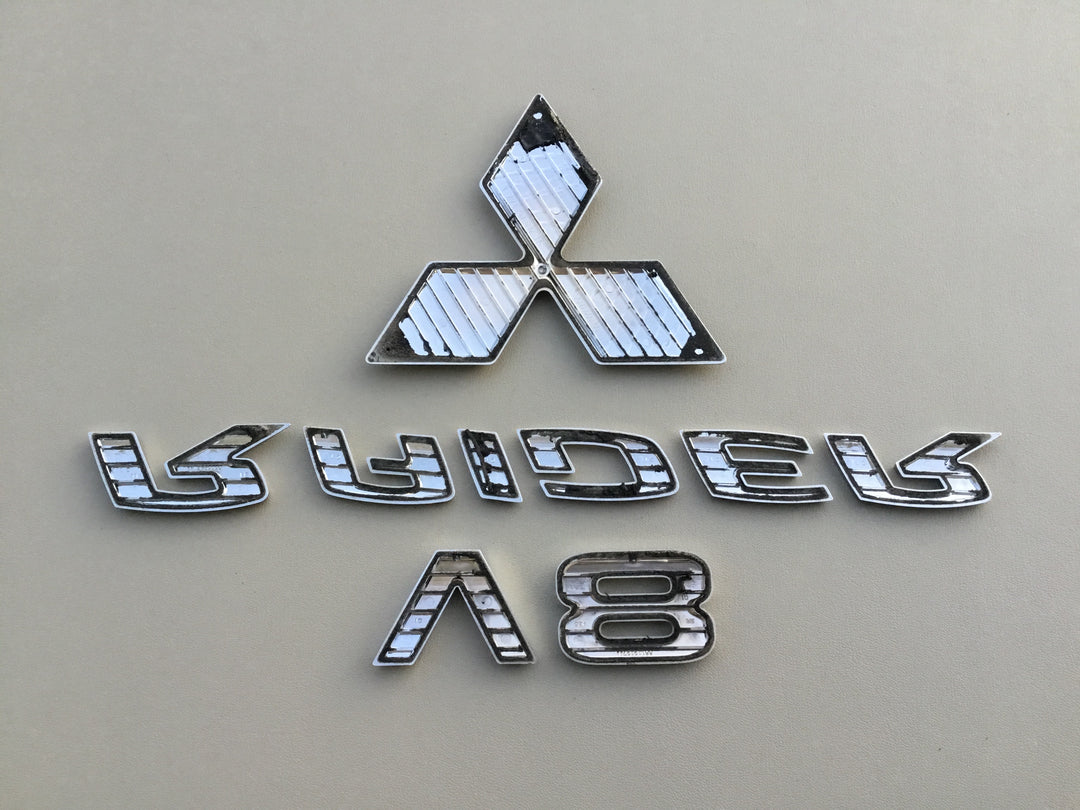 2006-2009 Mitsubishi Raider V8 Tailgate Emblem Set