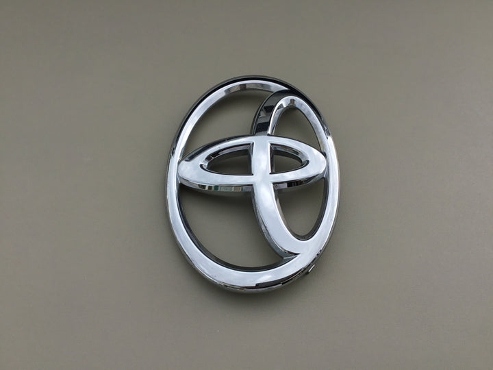 2008-2020 Toyota Sequoia Grille Emblem