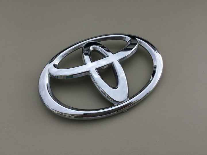 2008-2020 Toyota Sequoia Grille Emblem